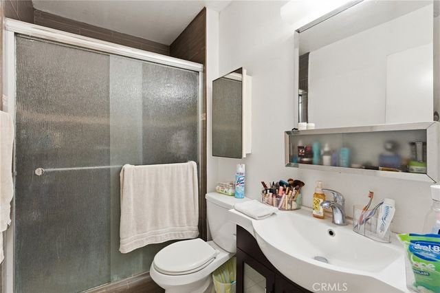 784 Hillcrest Drive, Camarillo, CA 93012