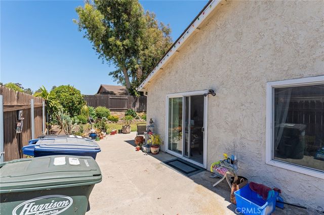 784 Hillcrest Drive, Camarillo, CA 93012