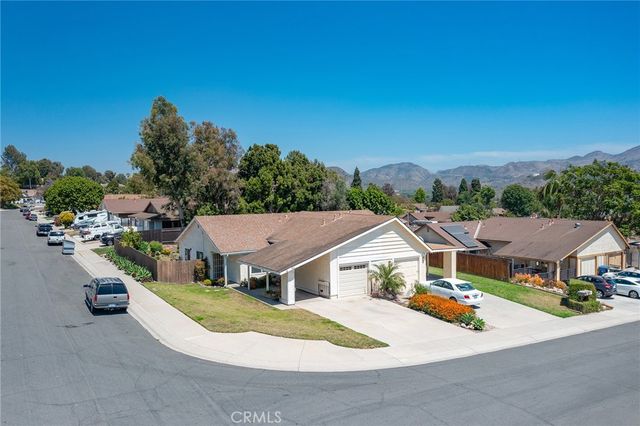 784 Hillcrest Drive, Camarillo, CA 93012