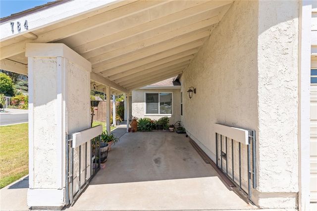 784 Hillcrest Drive, Camarillo, CA 93012