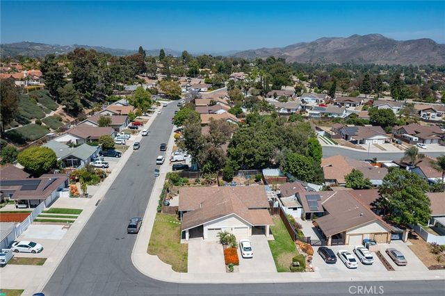 784 Hillcrest Drive, Camarillo, CA 93012