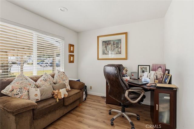 784 Hillcrest Drive, Camarillo, CA 93012
