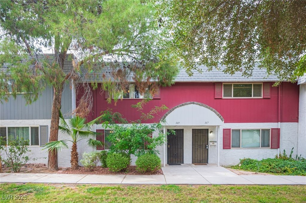169 Pecos Way, Las Vegas, NV 89121