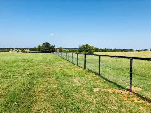 2400 New Hope Road, Cross Roads, TX 76227