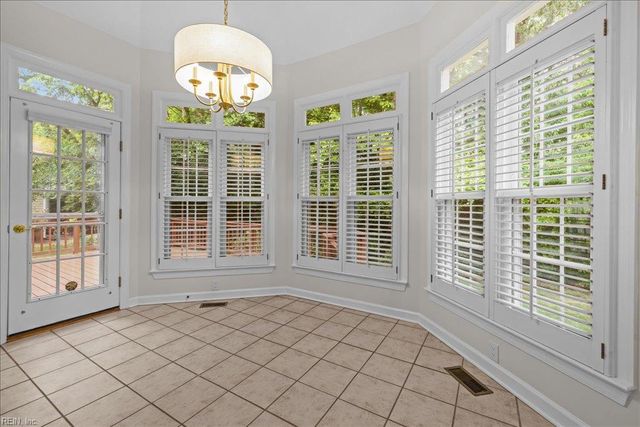 11192 Olde Towne PL, Smithfield, VA 23430