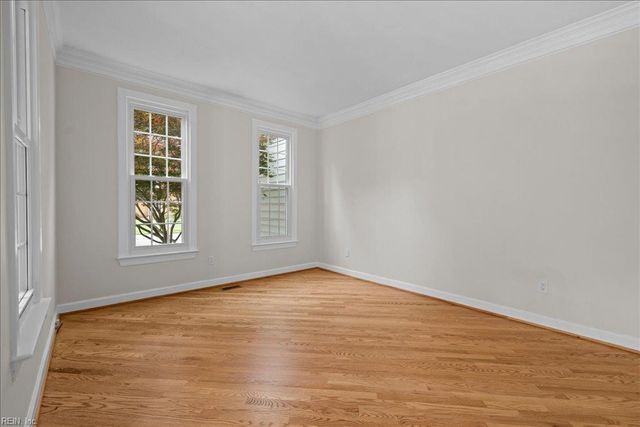 11192 Olde Towne PL, Smithfield, VA 23430