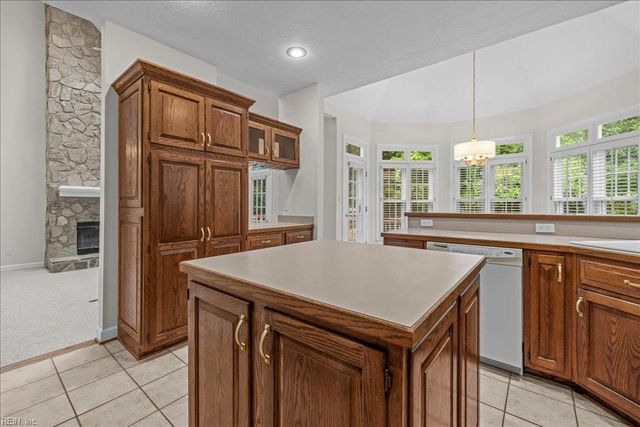 11192 Olde Towne PL, Smithfield, VA 23430