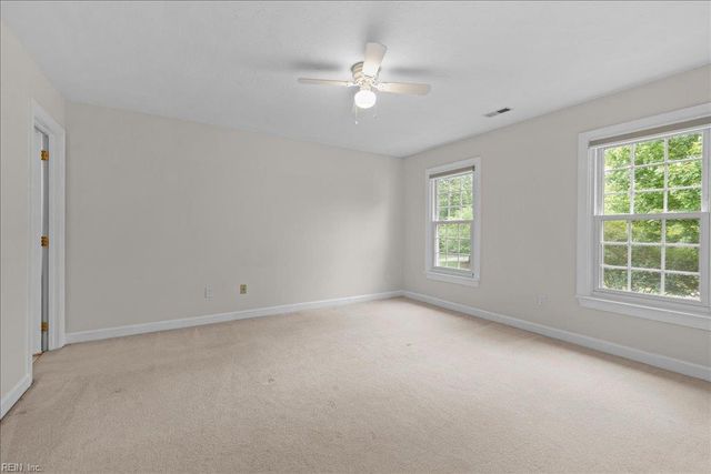 11192 Olde Towne PL, Smithfield, VA 23430