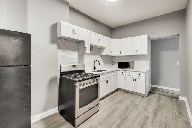 4330 S Langley Avenue, Chicago, IL 60653