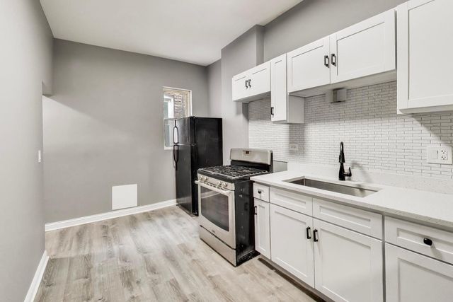 4330 S Langley Avenue, Chicago, IL 60653