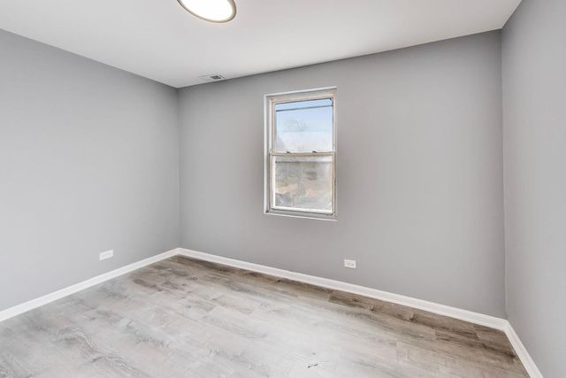 4330 S Langley Avenue, Chicago, IL 60653