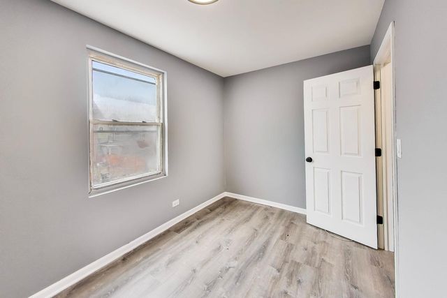 4330 S Langley Avenue, Chicago, IL 60653