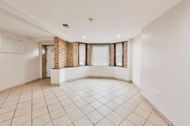 4330 S Langley Avenue, Chicago, IL 60653