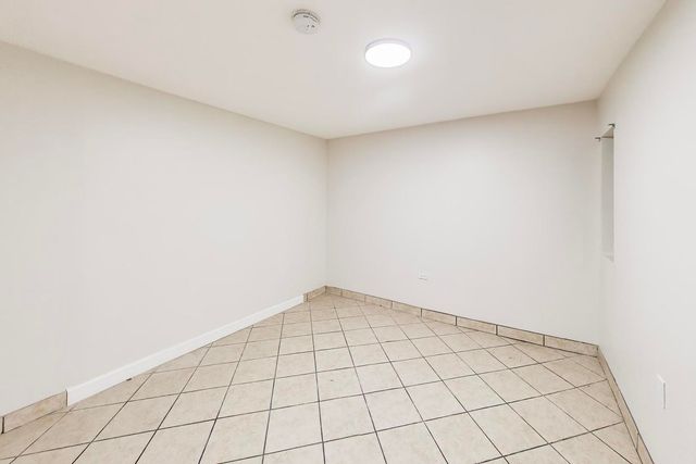 4330 S Langley Avenue, Chicago, IL 60653