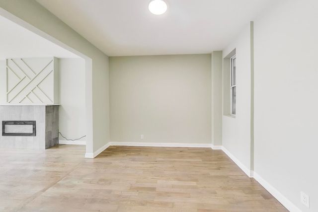 4330 S Langley Avenue, Chicago, IL 60653