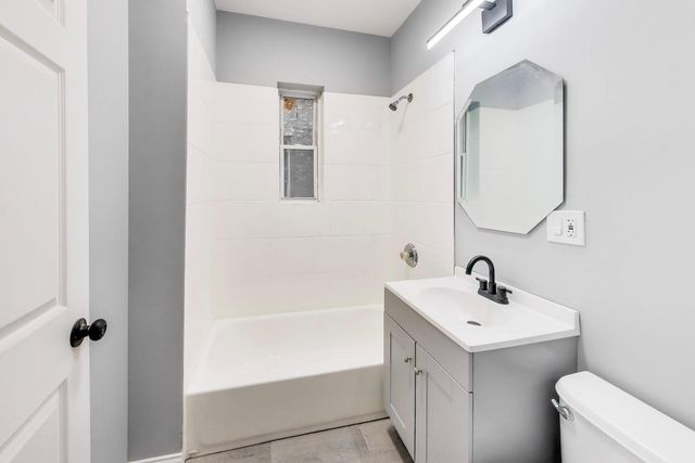 4330 S Langley Avenue, Chicago, IL 60653