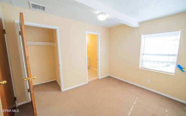 6613 Sambrano Avenue, El Paso, TX 79905