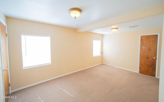6613 Sambrano Avenue, El Paso, TX 79905