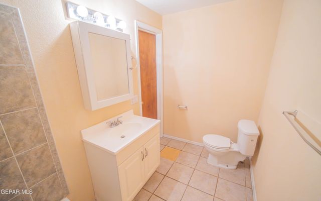6613 Sambrano Avenue, El Paso, TX 79905