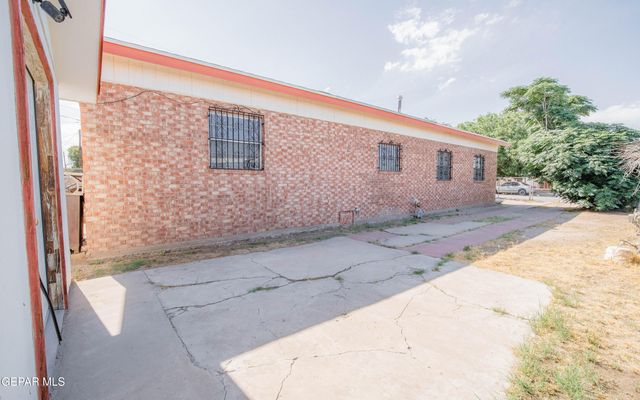 6613 Sambrano Avenue, El Paso, TX 79905