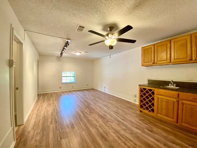 2125 Forest Oaks Drive, Dallas, TX 75228