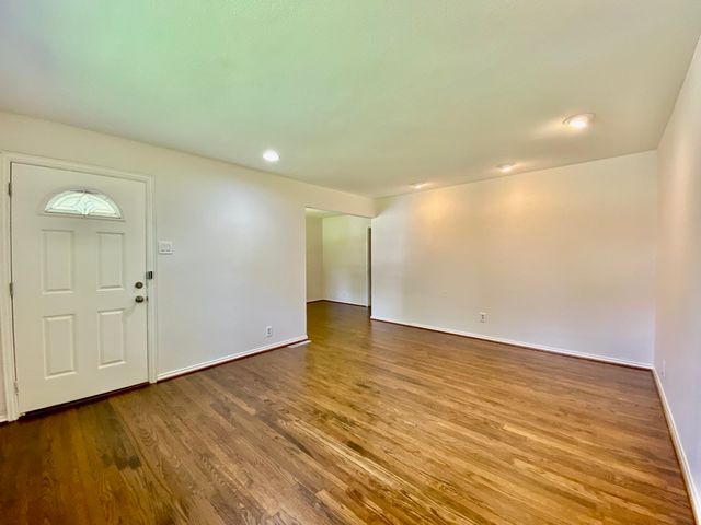 2125 Forest Oaks Drive, Dallas, TX 75228