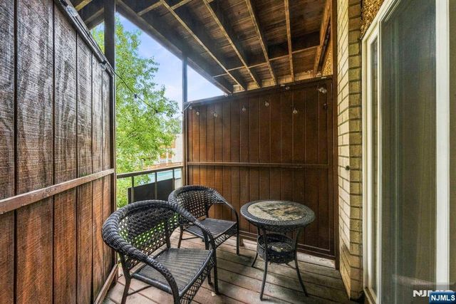 1111 River Road G16, Edgewater, NJ 07020