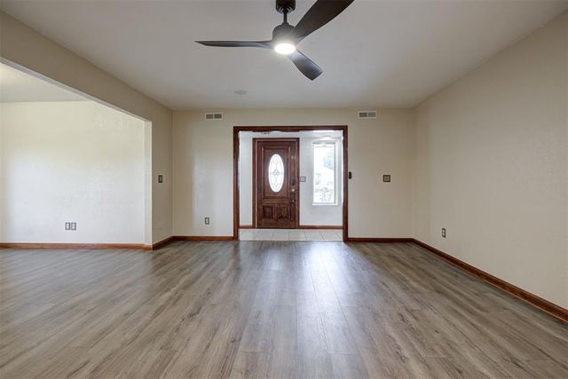 2436 SW 99th Street, Oklahoma City, OK 73159