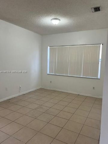 1974 NE 3rd Ct 1974, Homestead, FL 33033