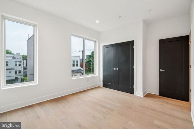 1411 S NAPA ST, Philadelphia, PA 19146