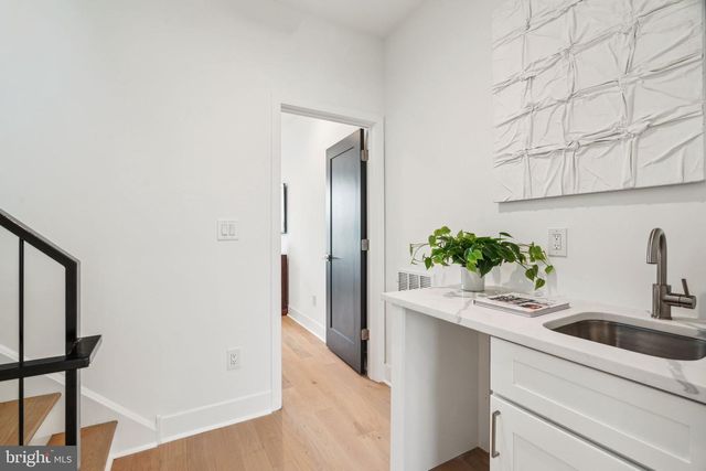 1411 S NAPA ST, Philadelphia, PA 19146