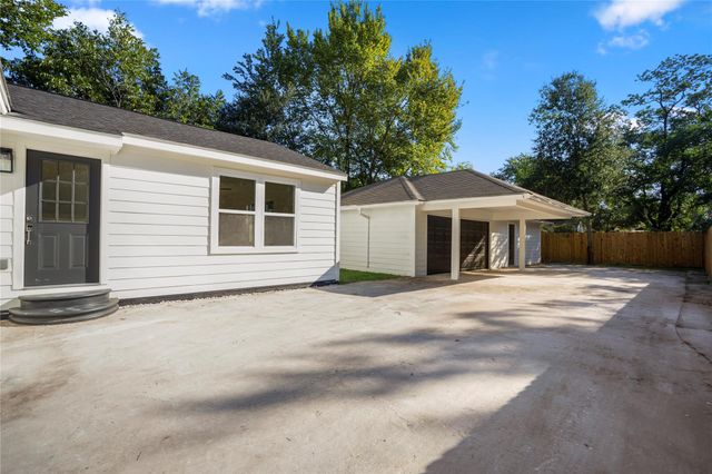 7810 Appleton Street, Houston, TX 77022