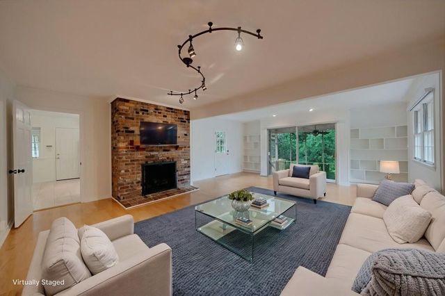 2345 Echo Hills Circle NE, Atlanta, GA 30345