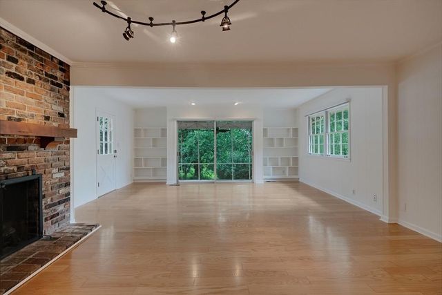 2345 Echo Hills Circle NE, Atlanta, GA 30345