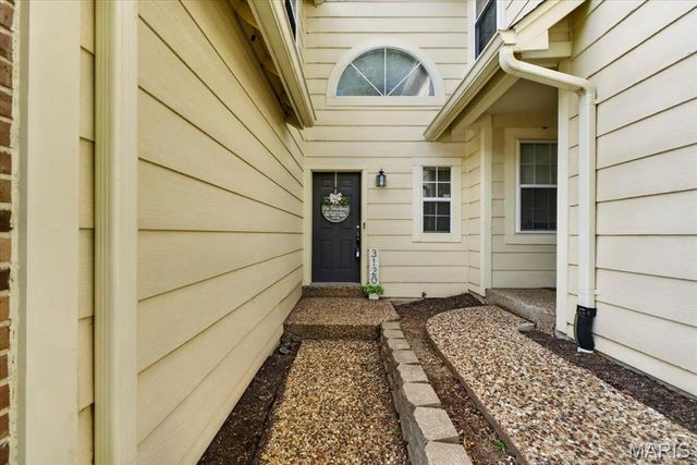 3120 Autumn Trace Drive, St Louis, MO 63043