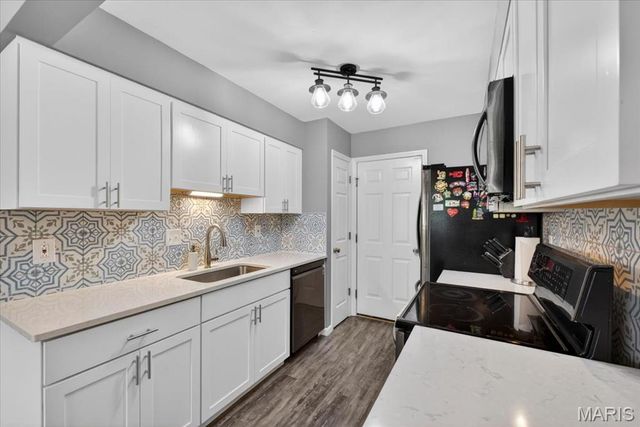 3120 Autumn Trace Drive, St Louis, MO 63043