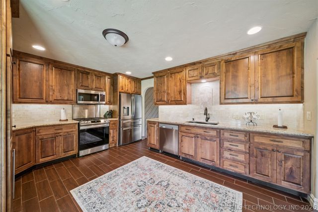 421 Timbercrest Road, Catoosa, OK 74015