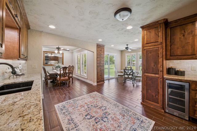 421 Timbercrest Road, Catoosa, OK 74015