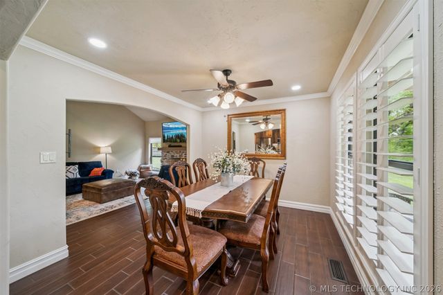 421 Timbercrest Road, Catoosa, OK 74015