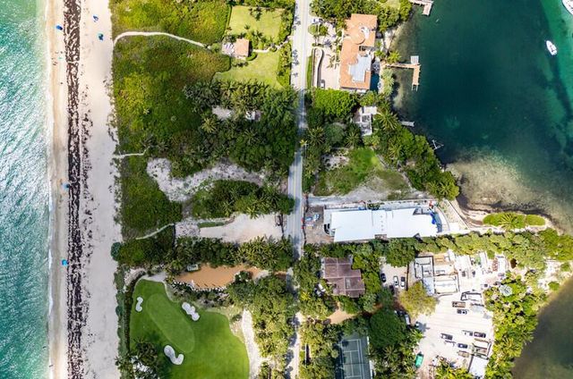 3060 S Ocean Boulevard, Lantana, FL 33462