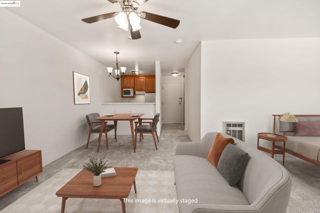 288 Whitmore St 310B, Oakland, CA 94611