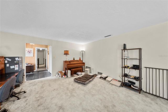 2137 SE 11TH STREET, Ocala, FL 34471