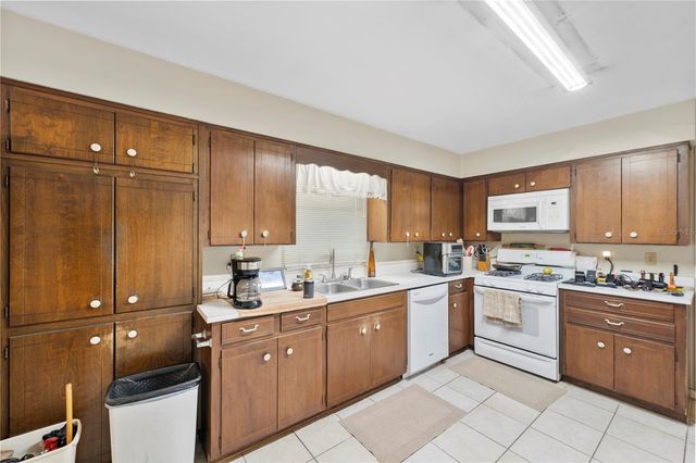 2137 SE 11TH STREET, Ocala, FL 34471