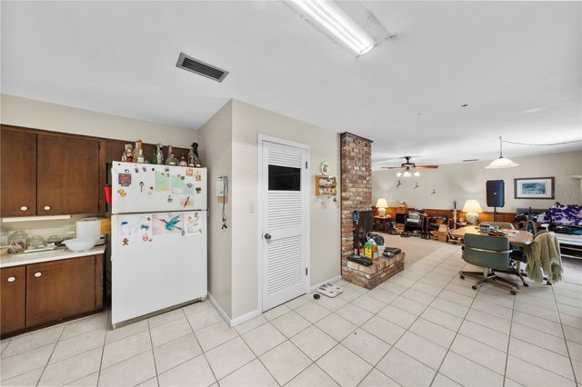 2137 SE 11TH STREET, Ocala, FL 34471