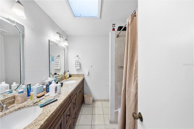 2137 SE 11TH STREET, Ocala, FL 34471