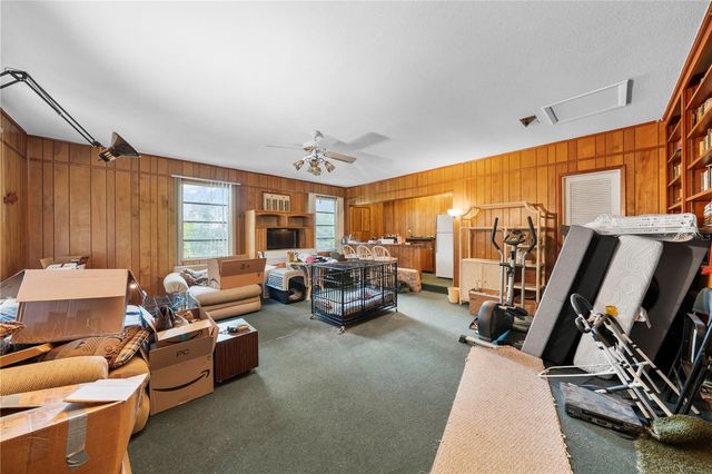 2137 SE 11TH STREET, Ocala, FL 34471