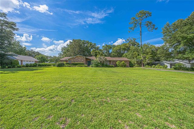 2137 SE 11TH STREET, Ocala, FL 34471