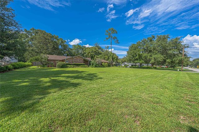 2137 SE 11TH STREET, Ocala, FL 34471
