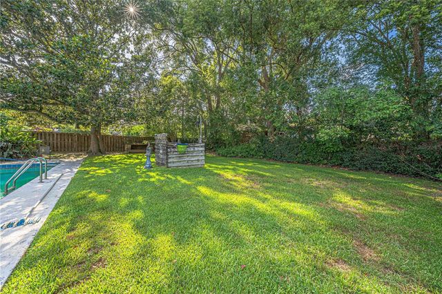 2137 SE 11TH STREET, Ocala, FL 34471