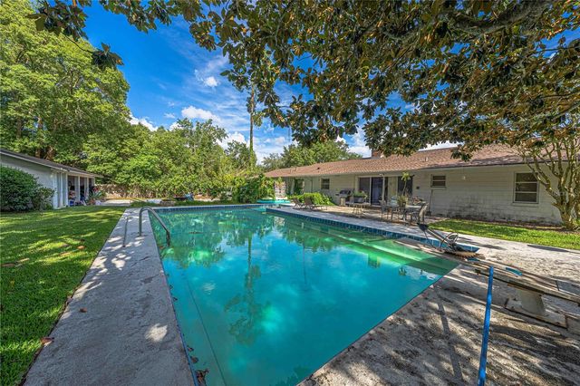 2137 SE 11TH STREET, Ocala, FL 34471